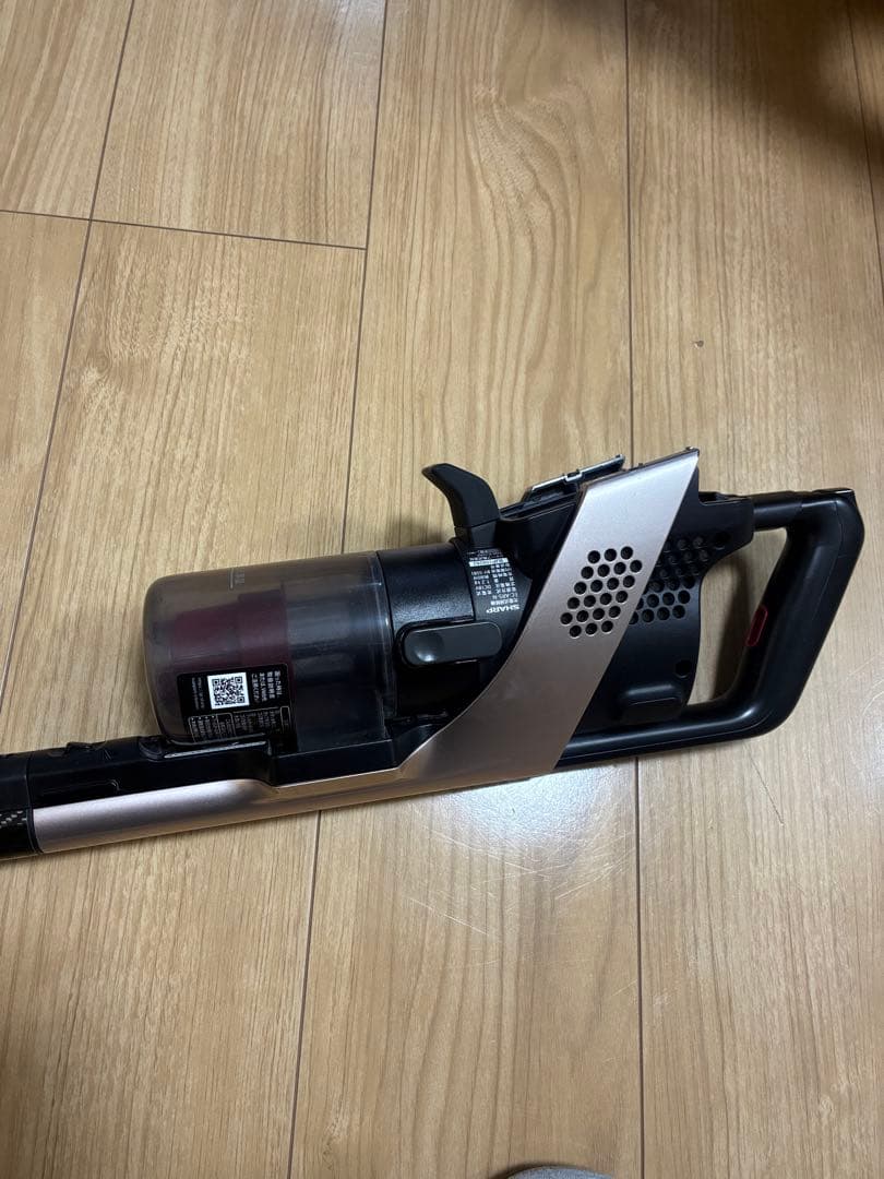 EC-AR5　RACTIVE　Air コードレススティッククリーナー　ジャンク