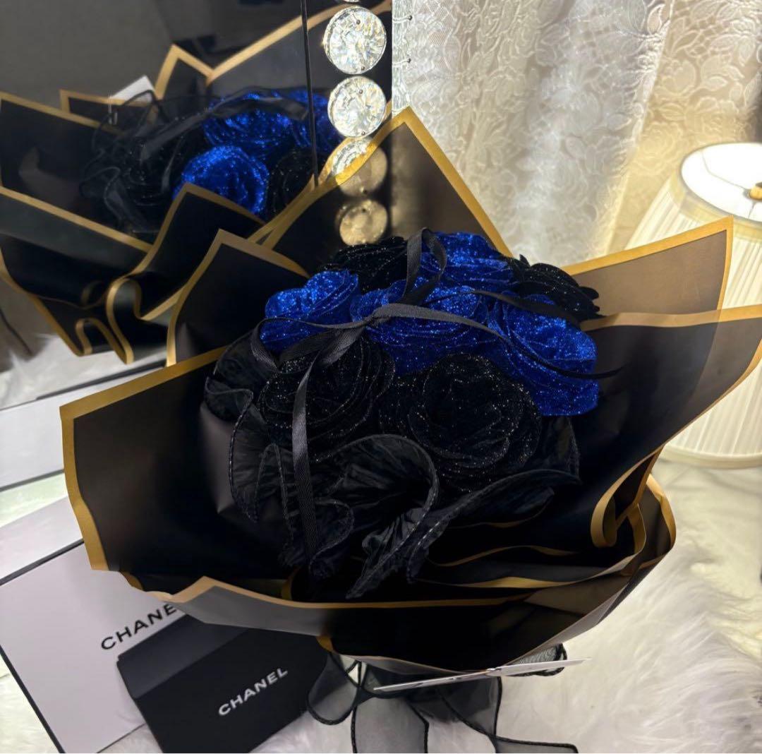 ワンホンブーケ 青黒バラのブーケ