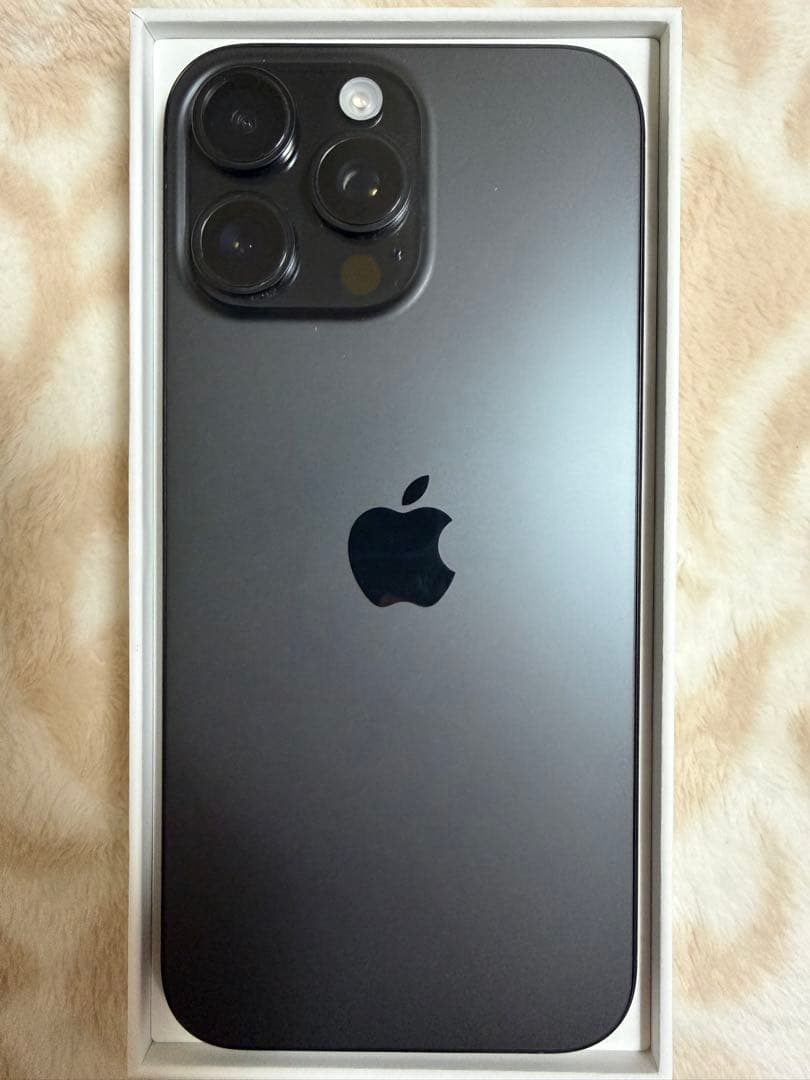 Apple iPhone16Pro MAX 256GB ブラックチタニウム