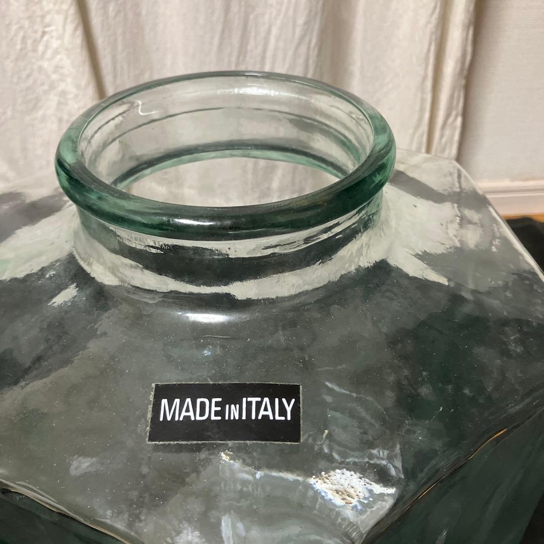 イタリア製ガラス花瓶