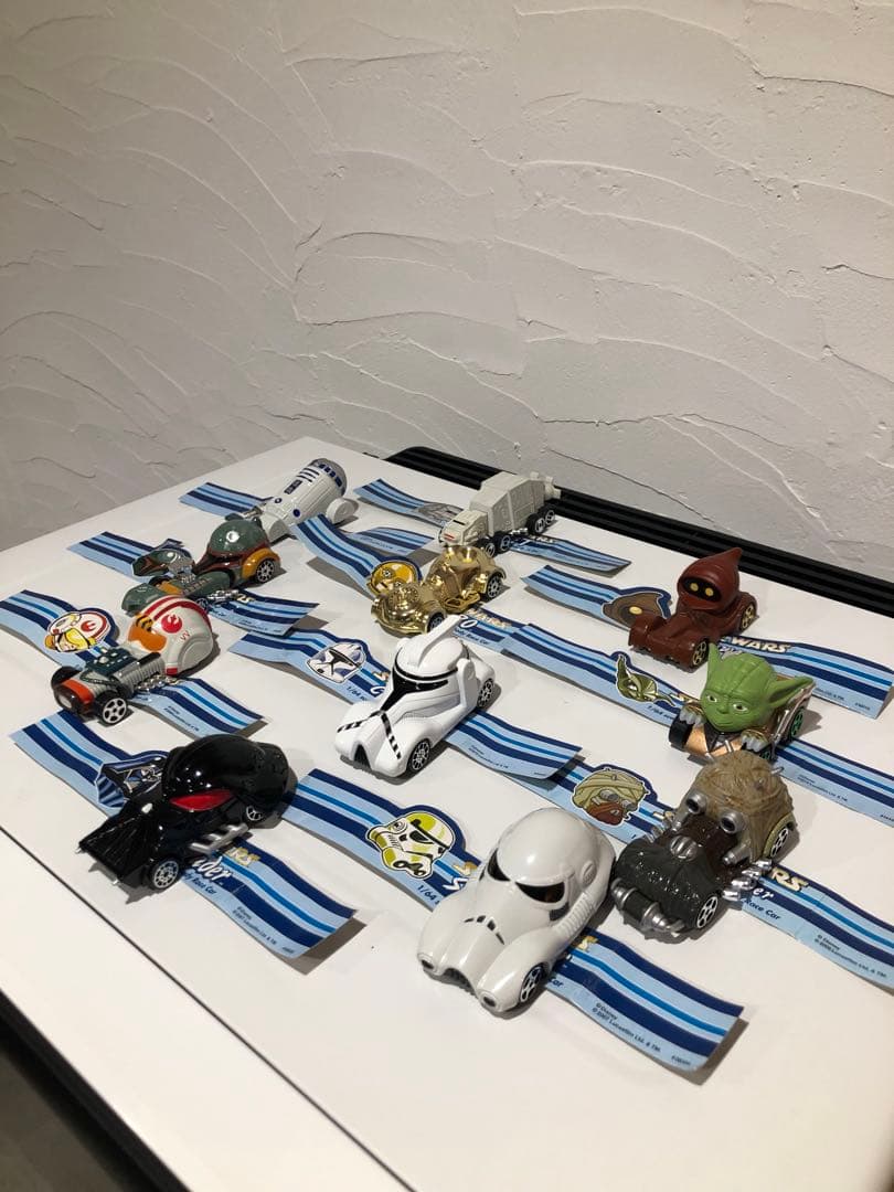 USディズニー限定スター・ウォーズ ミニカー 12台セット