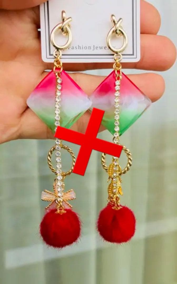 各700円 ハンドメイドピアス