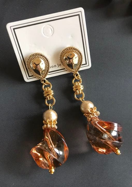 各700円 ハンドメイドピアス