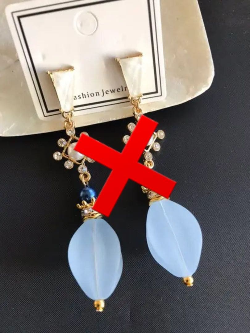 各700円 ハンドメイドピアス