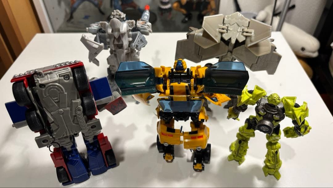 トランスフォーマー フィギュア5種セット バンブルビー、他3種変形可能