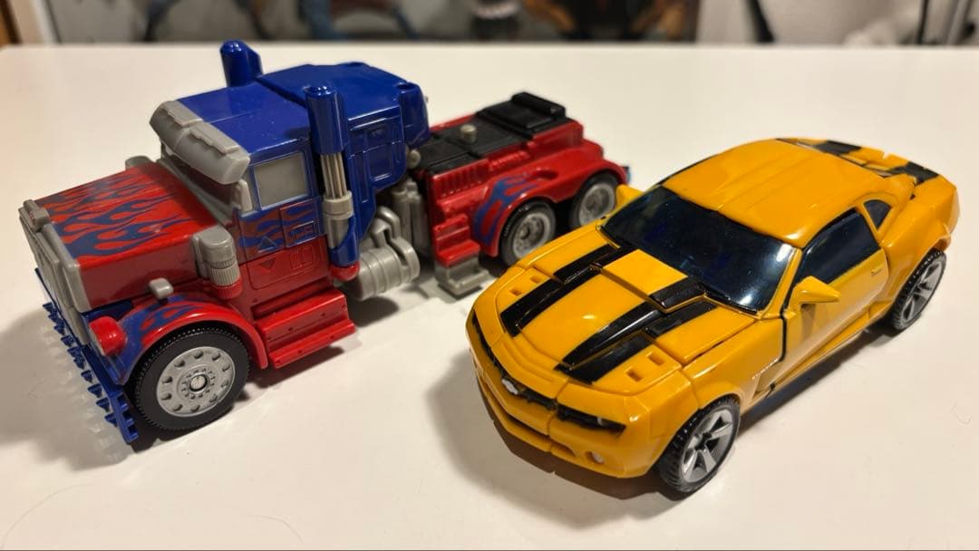 トランスフォーマー フィギュア5種セット バンブルビー、他3種変形可能