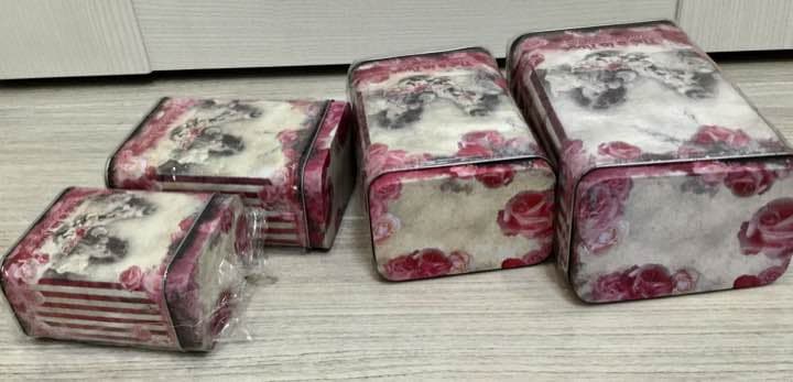 The a la Rose★フランス輸入★ティン缶4個セット