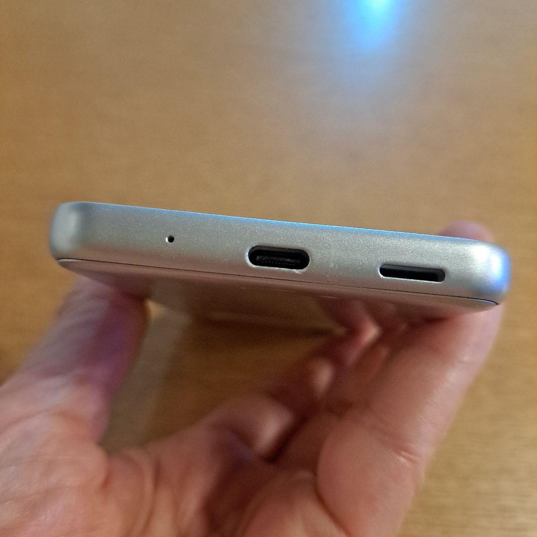 BASIO active SHG09 スマートフォン 本体 シルバー