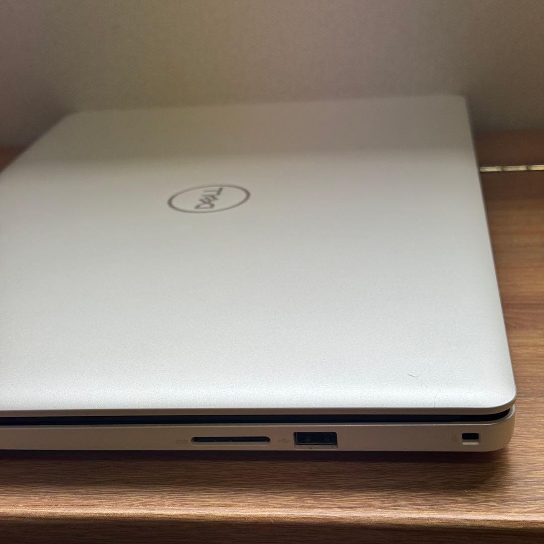 その他ノートPC本体 DELL Inspiron 15 Core i5 SSD256GB 8GB