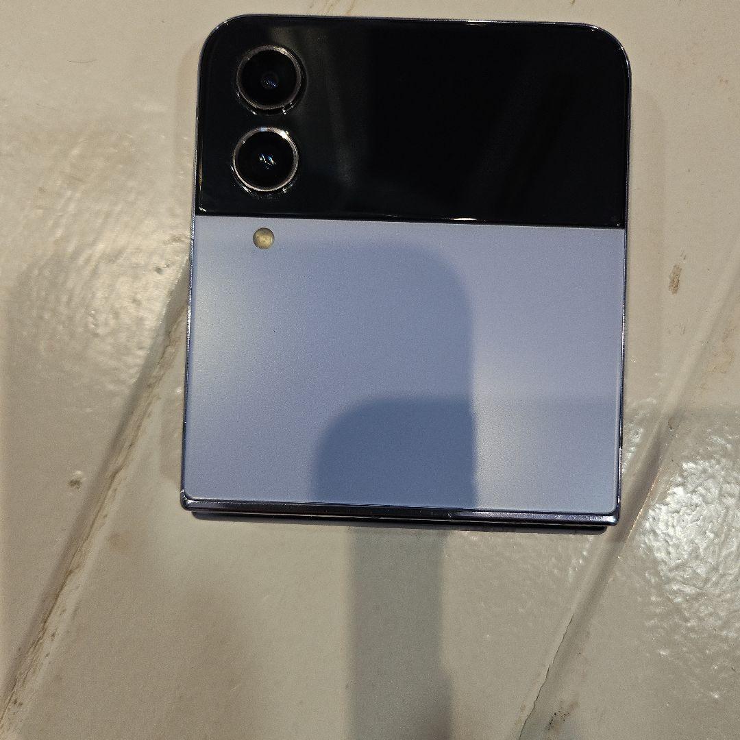 Samsung Galaxy Z Flip 4 本体&カバー3点