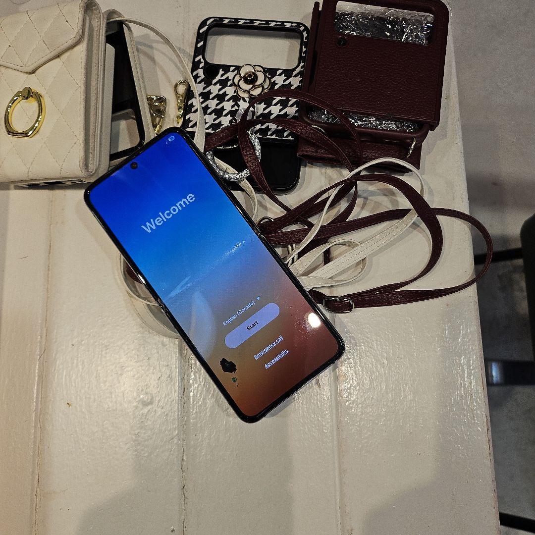 Samsung Galaxy Z Flip 4 本体&カバー3点