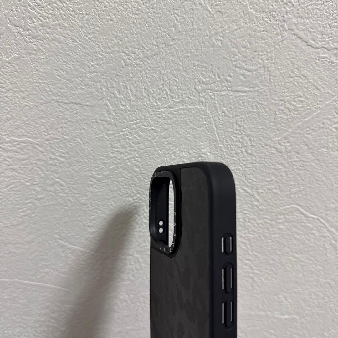 Casetify ブラックミラー レオパード iPhone16ProMax