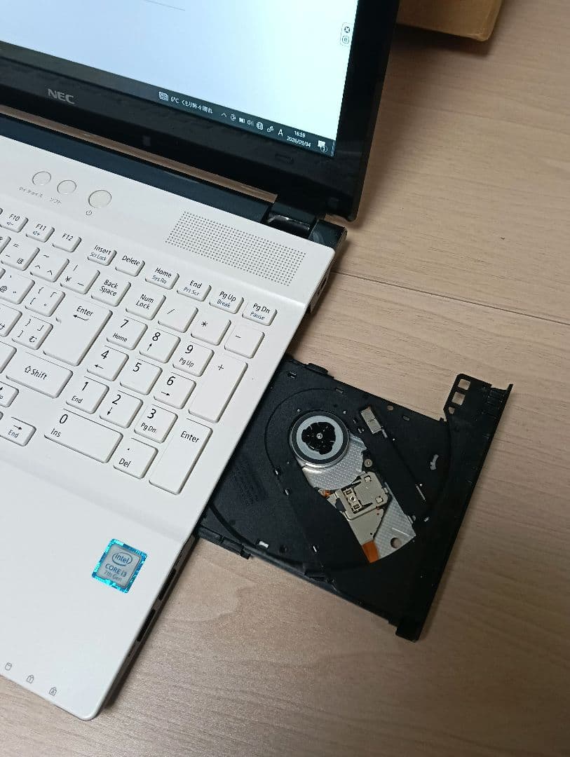 LAVIE ノートPC ホワイト DVDドライブ搭載