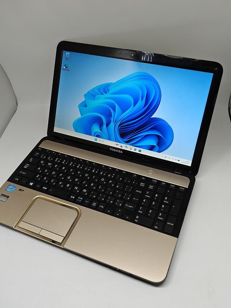 【東芝】爆速 Corei7/新品SSD128GB ノートパソコン D9