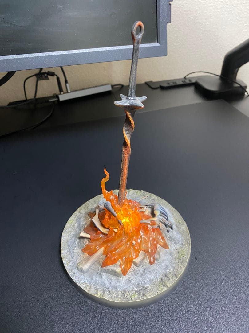 篝火 1/6スケール ライトアップスタチュー　箱無し