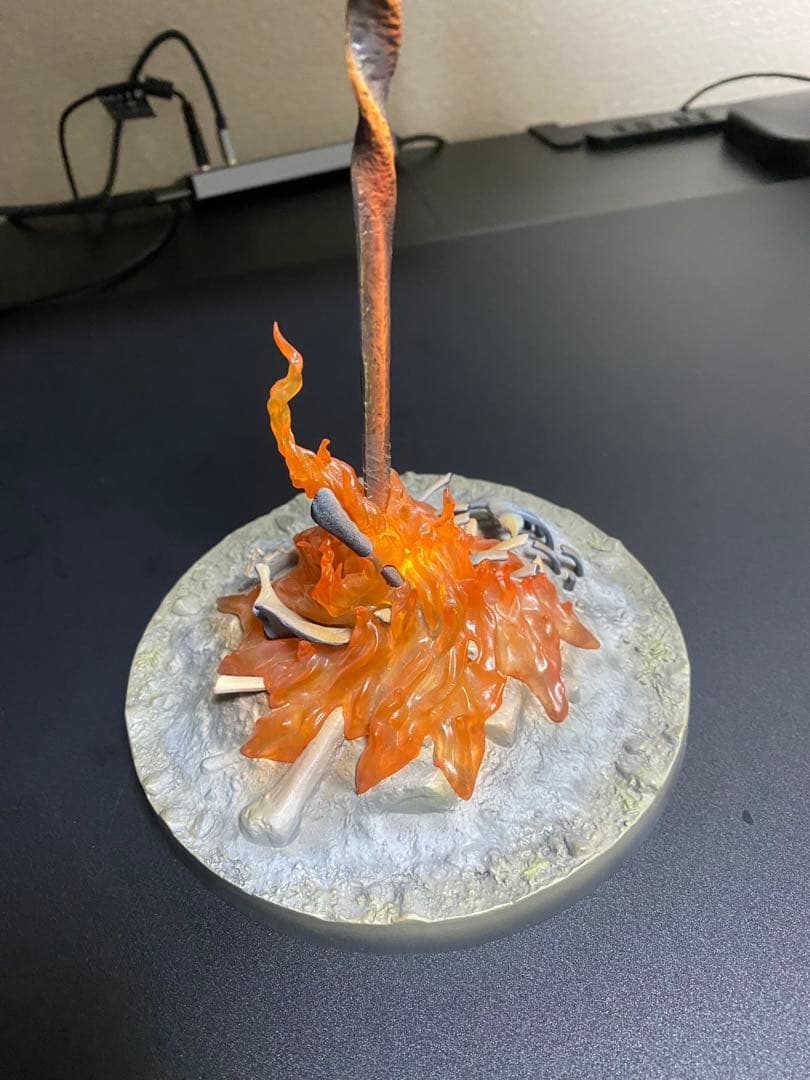 篝火 1/6スケール ライトアップスタチュー　箱無し