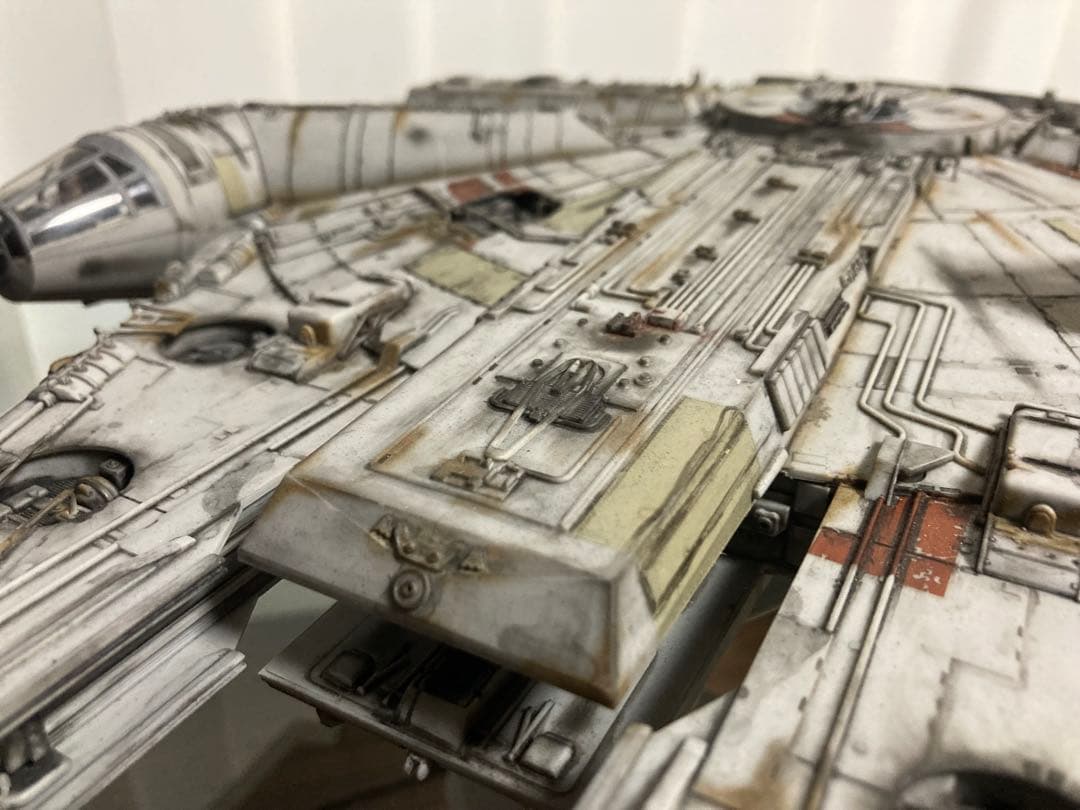 T*i様 スターウォーズ　ミレニアムファルコン号　プラモデル全塗装完成品　全長4