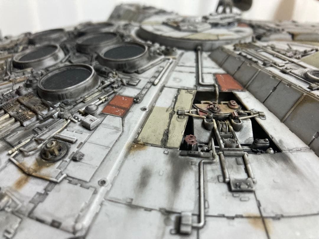 T*i様 スターウォーズ　ミレニアムファルコン号　プラモデル全塗装完成品　全長4
