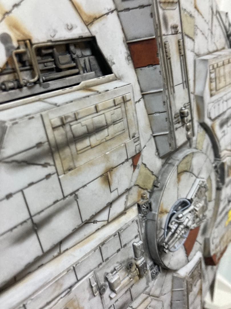 T*i様 スターウォーズ　ミレニアムファルコン号　プラモデル全塗装完成品　全長4