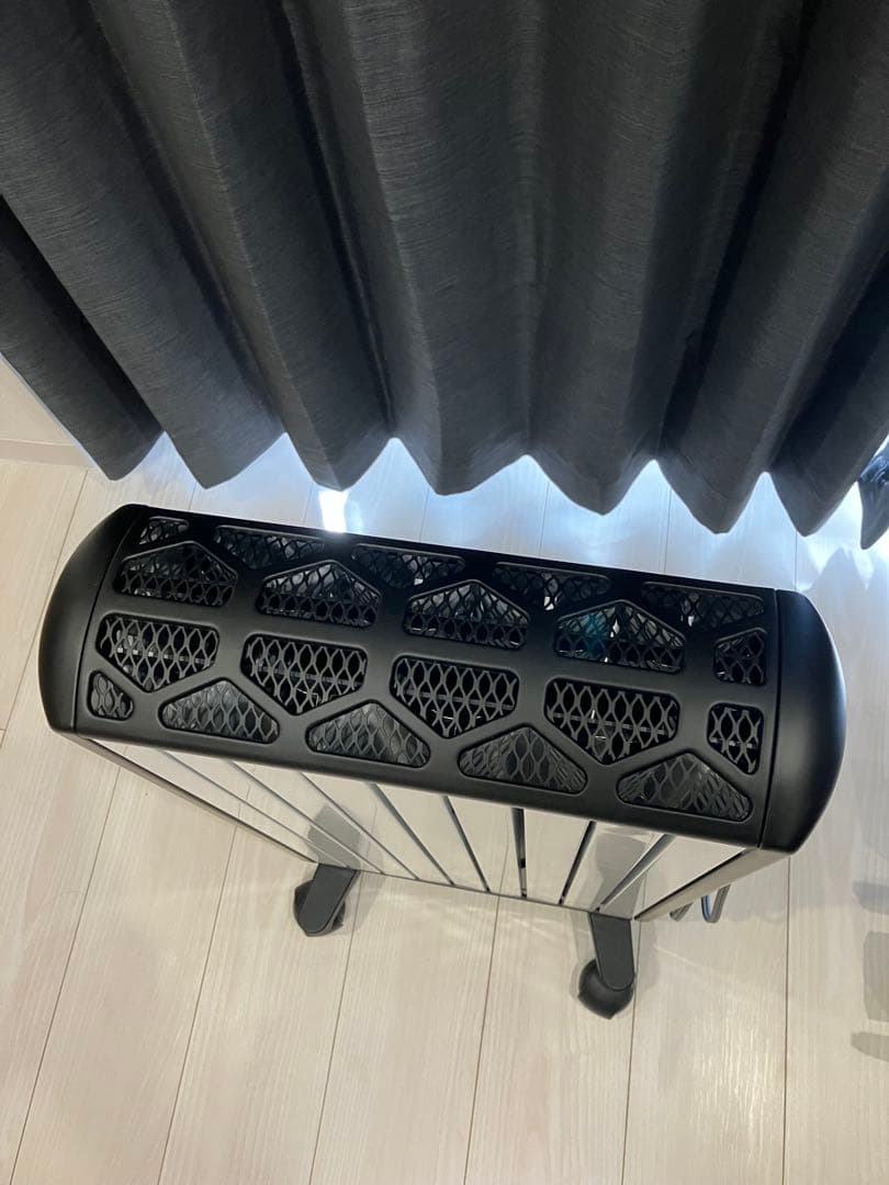 デロンギ マルチダイナミックヒーター 8～10畳型式番号:MDHS12-BK