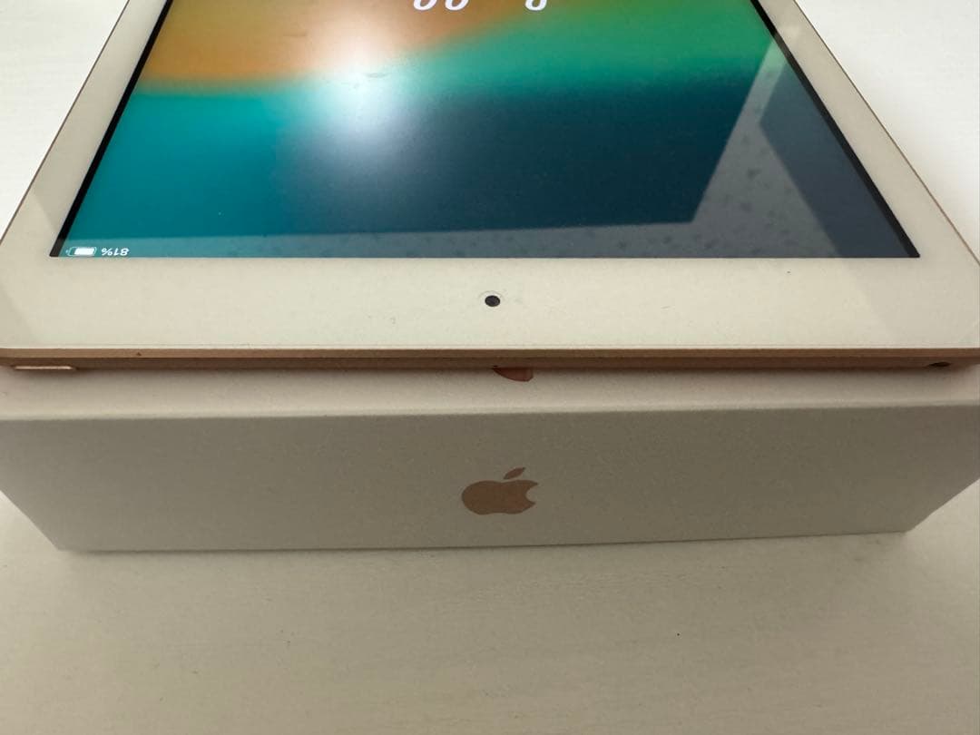 iPad(6th Generation)完動品 ※本体と箱のみ、付属品なし