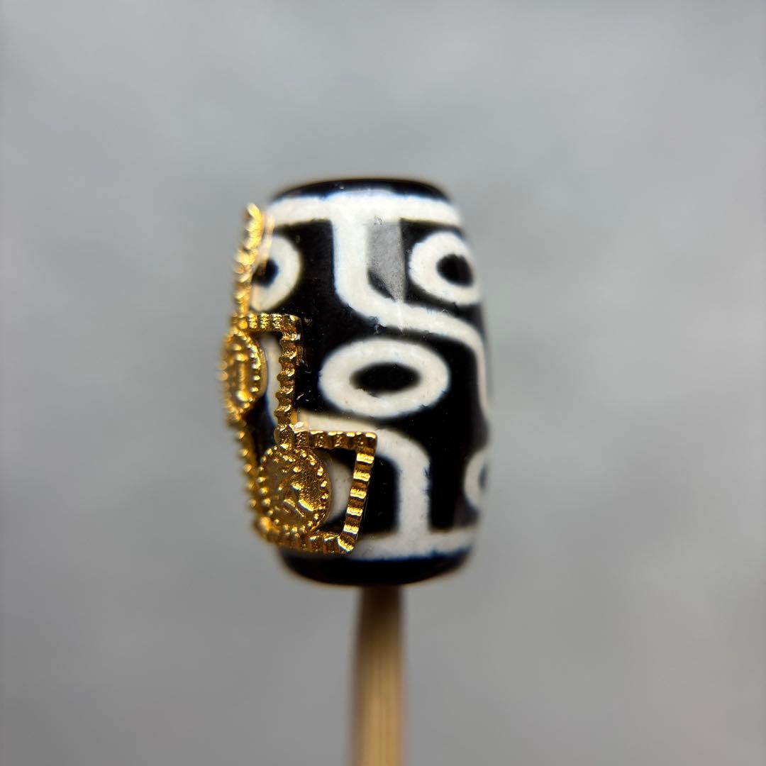 ありあページ瑪瑙　九眼天珠＋24金メッキ　3-329