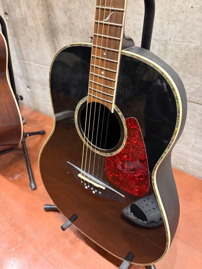 限界特価！Ovation Celebrityエレアコ　ソフトケース付き