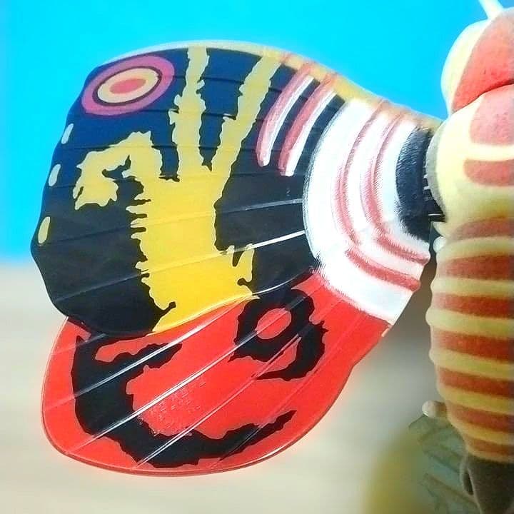 モスラ（成虫）フィギュア 1992 特殊植毛加工 バンダイ 箱付き美品
