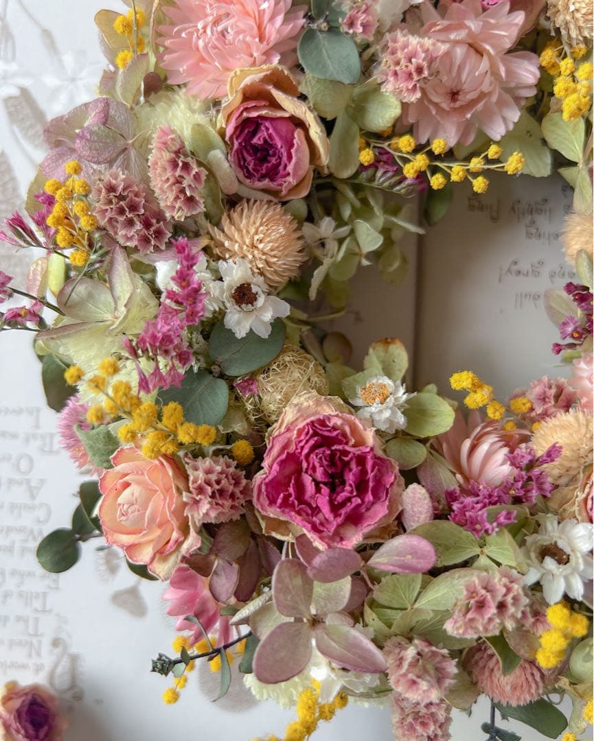 スプレーローズとミモザのリース　春のおめかし