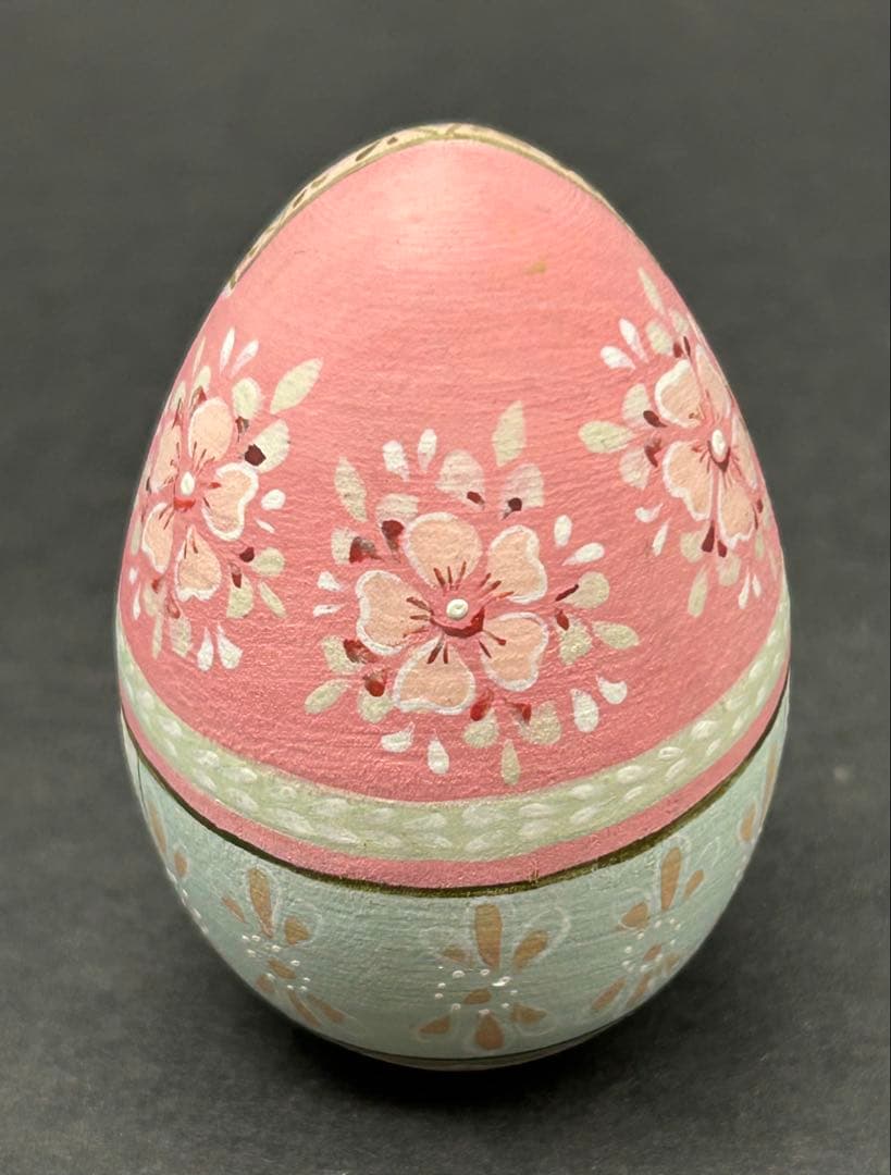 木製　ロシア雑貨　イースターエッグ　作家名あり