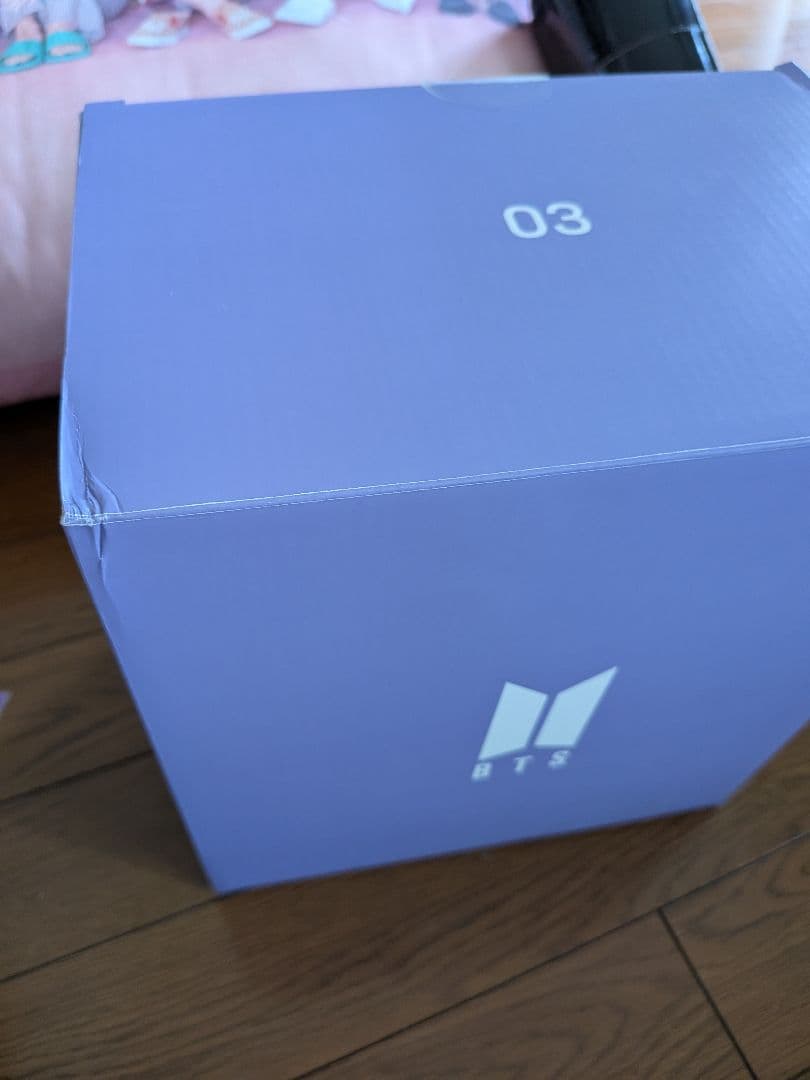 【グッズ詰め合わせ】BTSコレクションまとめ売り特大クッション、トレカなど