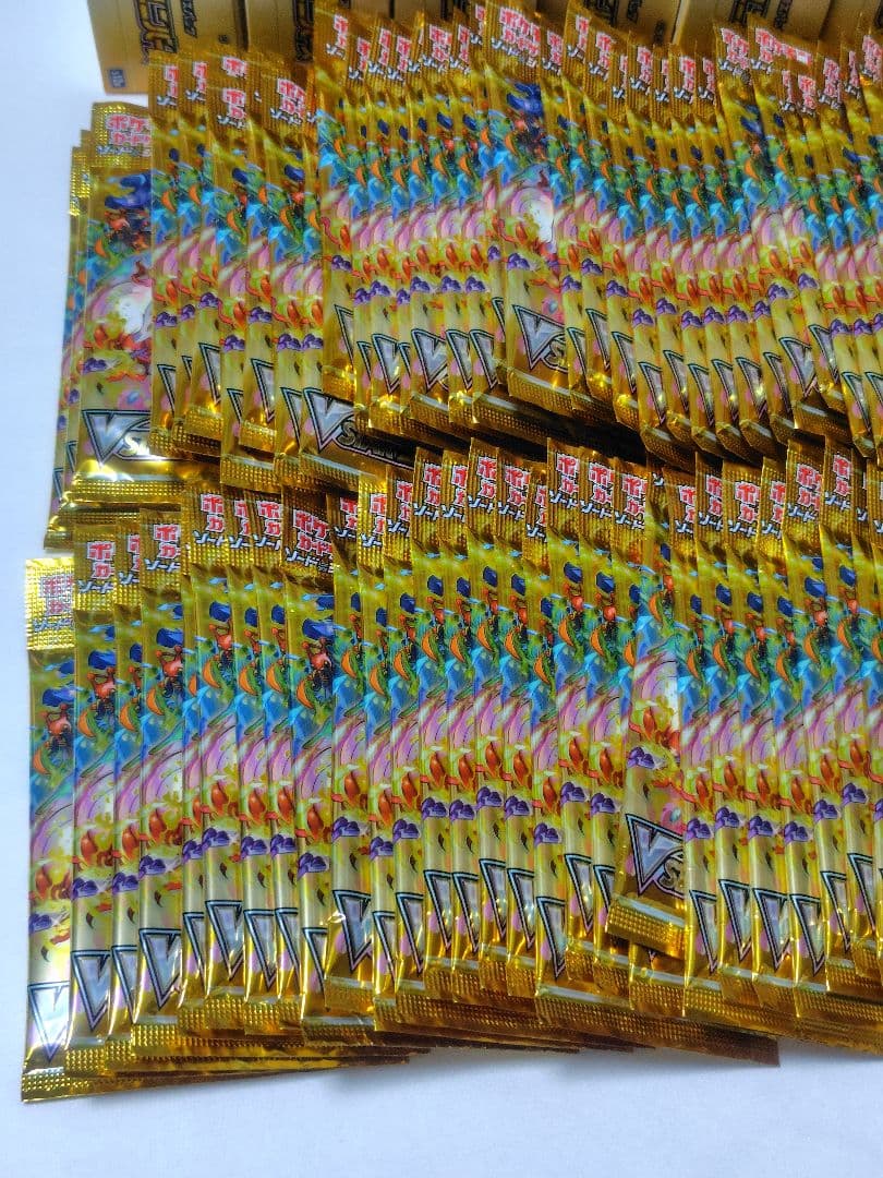 ポケモンカード　Vstarユニバース　100パック　未開封　メルカリ便