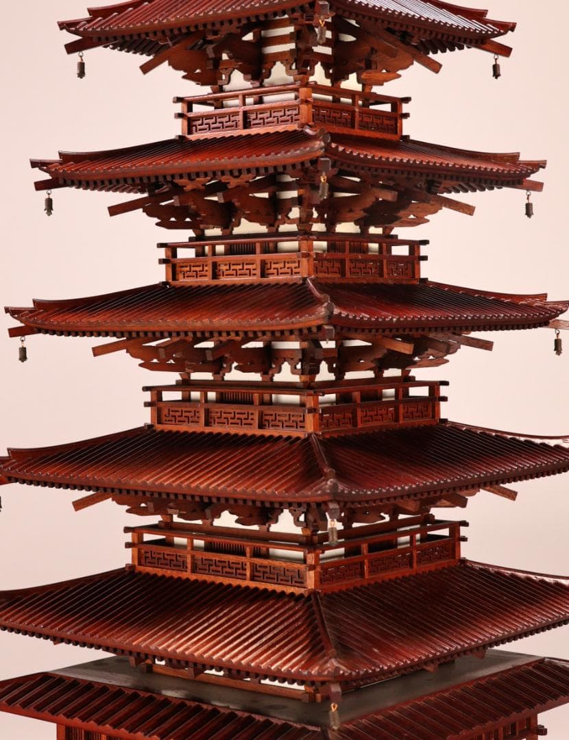 BK249　香風作　花梨製模型国宝　法隆寺五重塔　高79cm