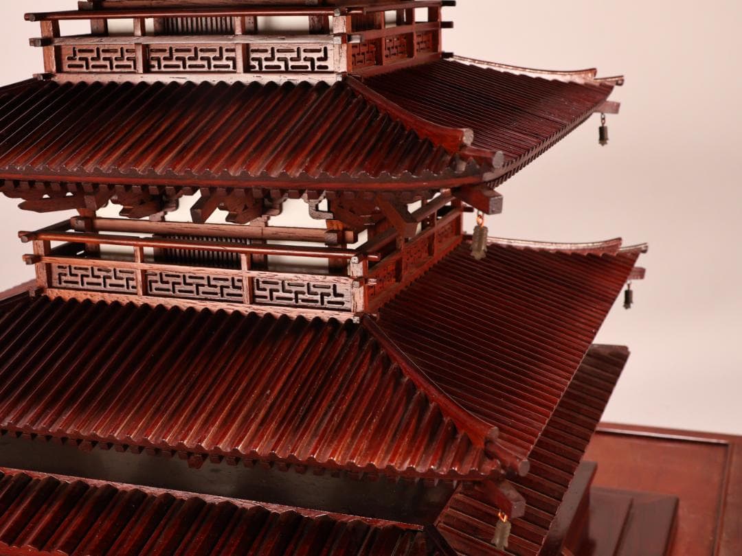 BK249　香風作　花梨製模型国宝　法隆寺五重塔　高79cm