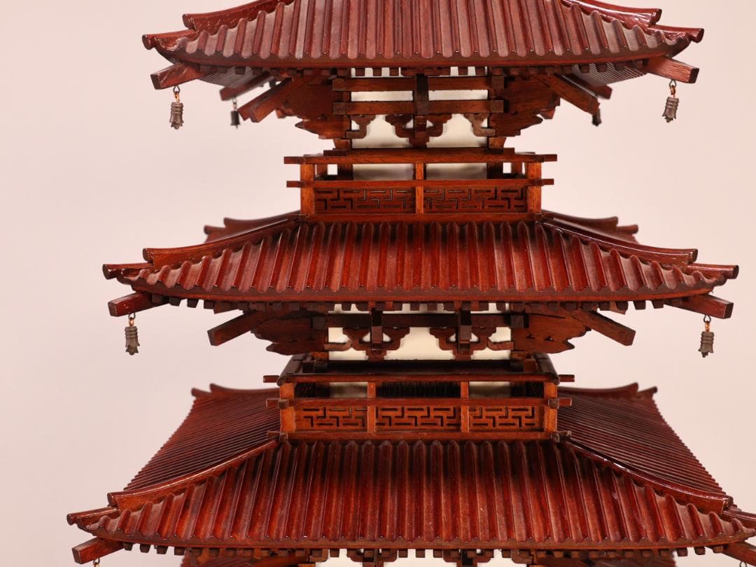 BK249　香風作　花梨製模型国宝　法隆寺五重塔　高79cm
