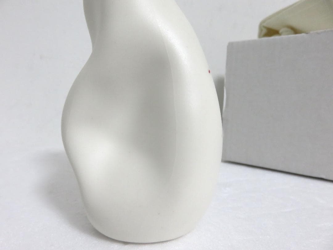 Completedworks フラワーベース ホワイト レッド 花瓶 一輪挿し