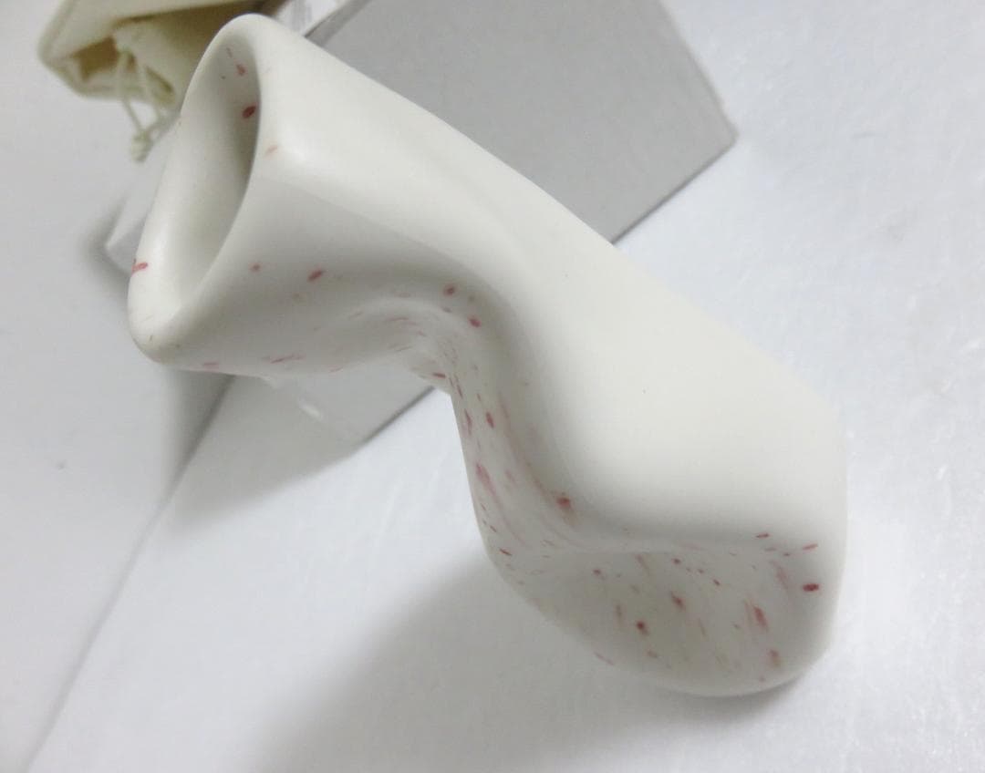 Completedworks フラワーベース ホワイト レッド 花瓶 一輪挿し