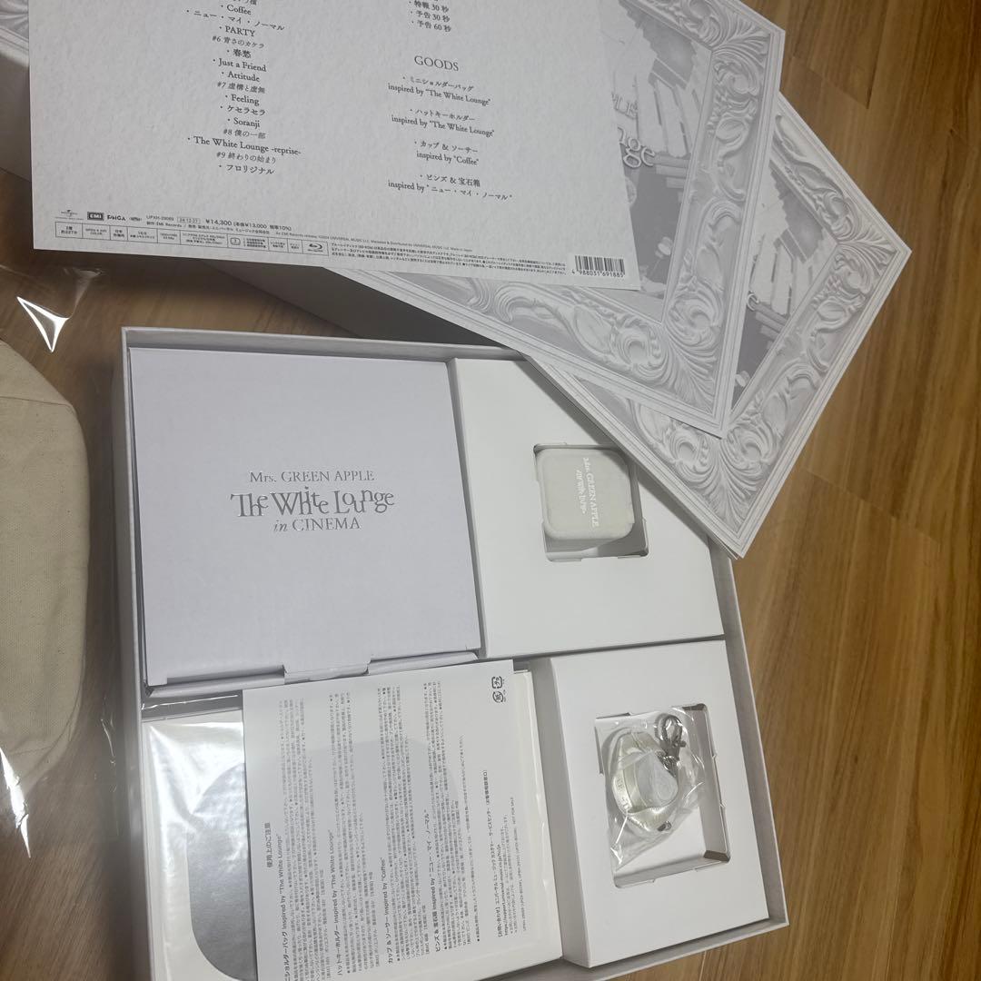 【初回限定盤】Mrs. GREEN APPLE The White Lounge