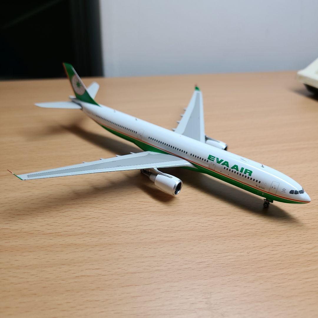 エバー航空 旧塗装 エアバスA330-300 金属モデル 1/400