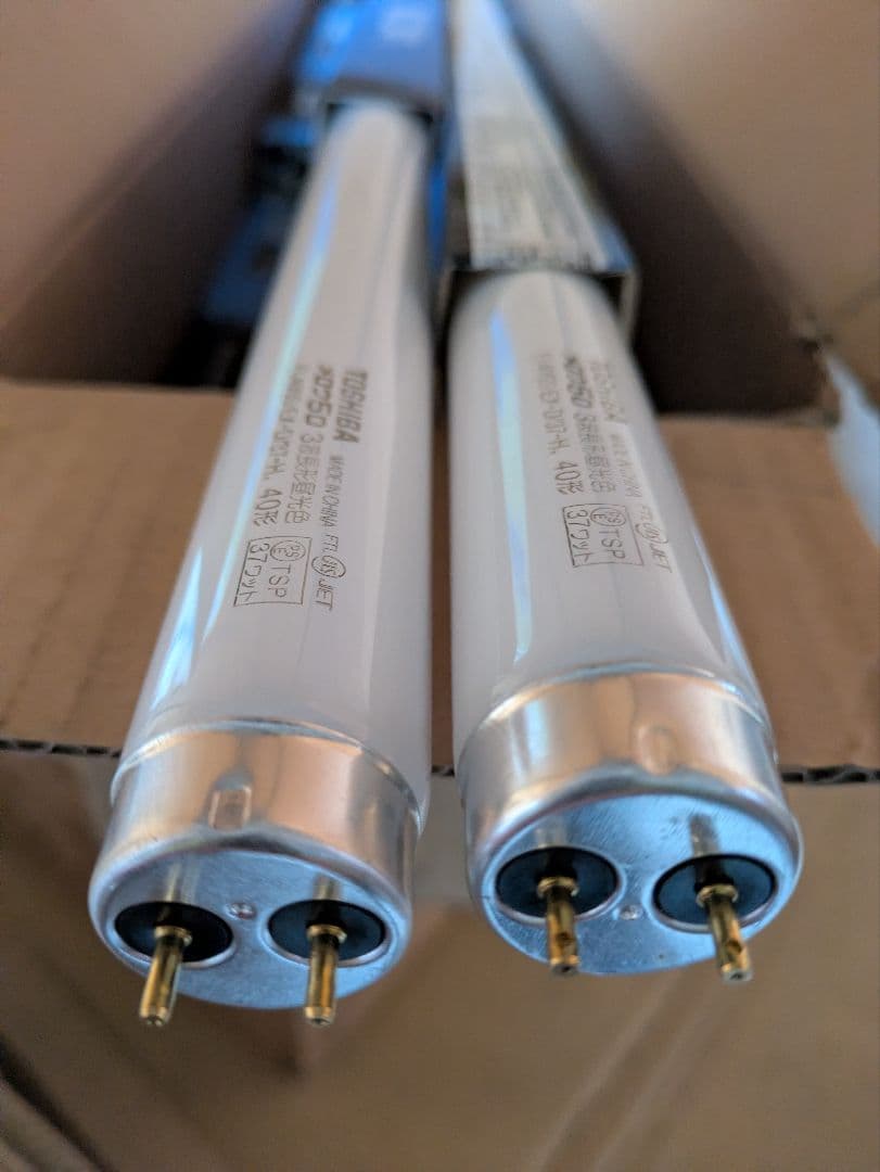 東芝ライテック株式会社メロウ5Dスタータ形40形18本セット