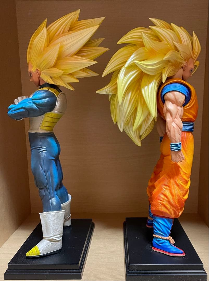 ドラゴンボールフィギュア 孫悟空・ベジータ　　スーパーサイヤ人3
