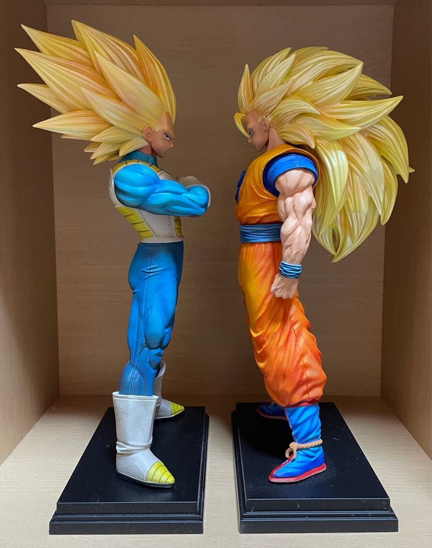 ドラゴンボールフィギュア 孫悟空・ベジータ　　スーパーサイヤ人3