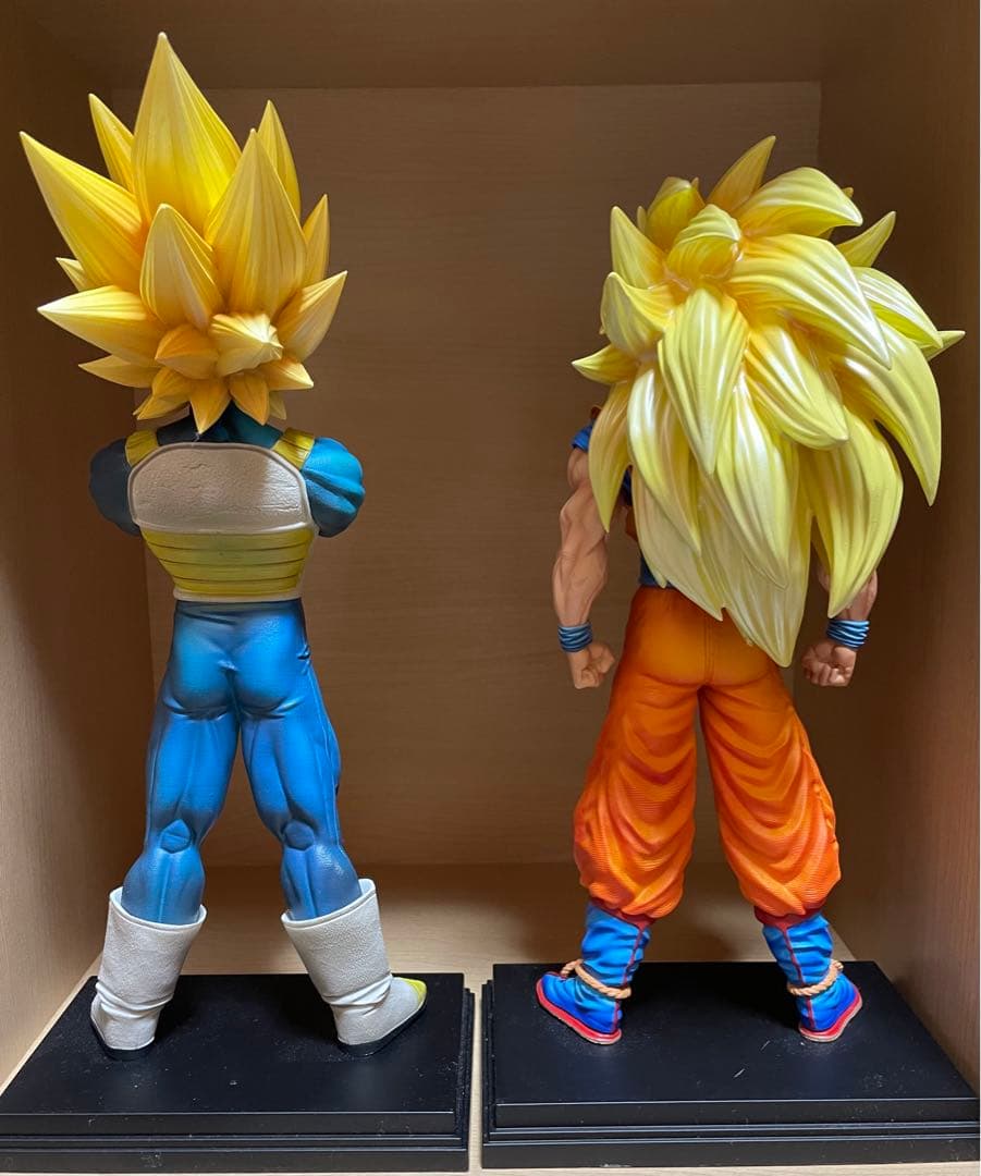 ドラゴンボールフィギュア 孫悟空・ベジータ　　スーパーサイヤ人3
