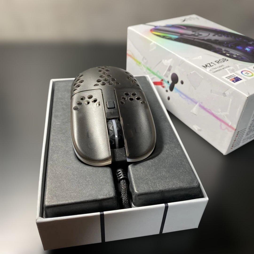 ゲーミングマウス　Xtrify MZ１　RGB