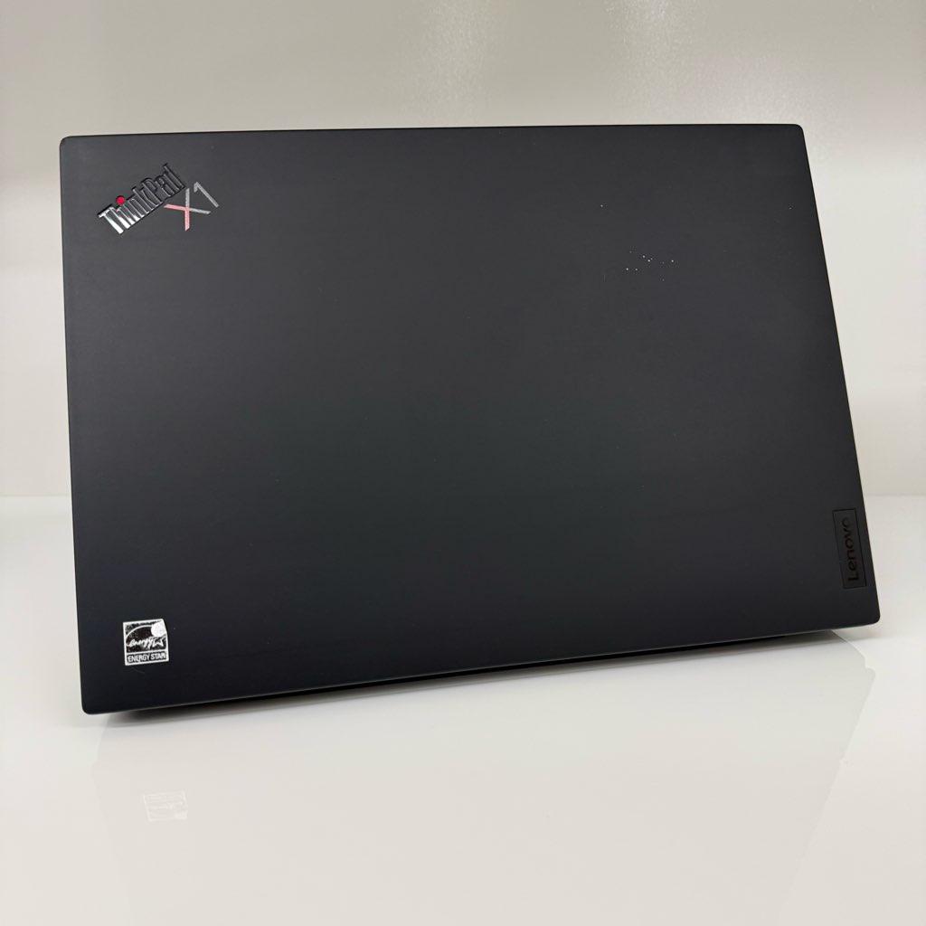 ●人気モデル●ThinkPad X1 Carbon Gen9 i7 16GB