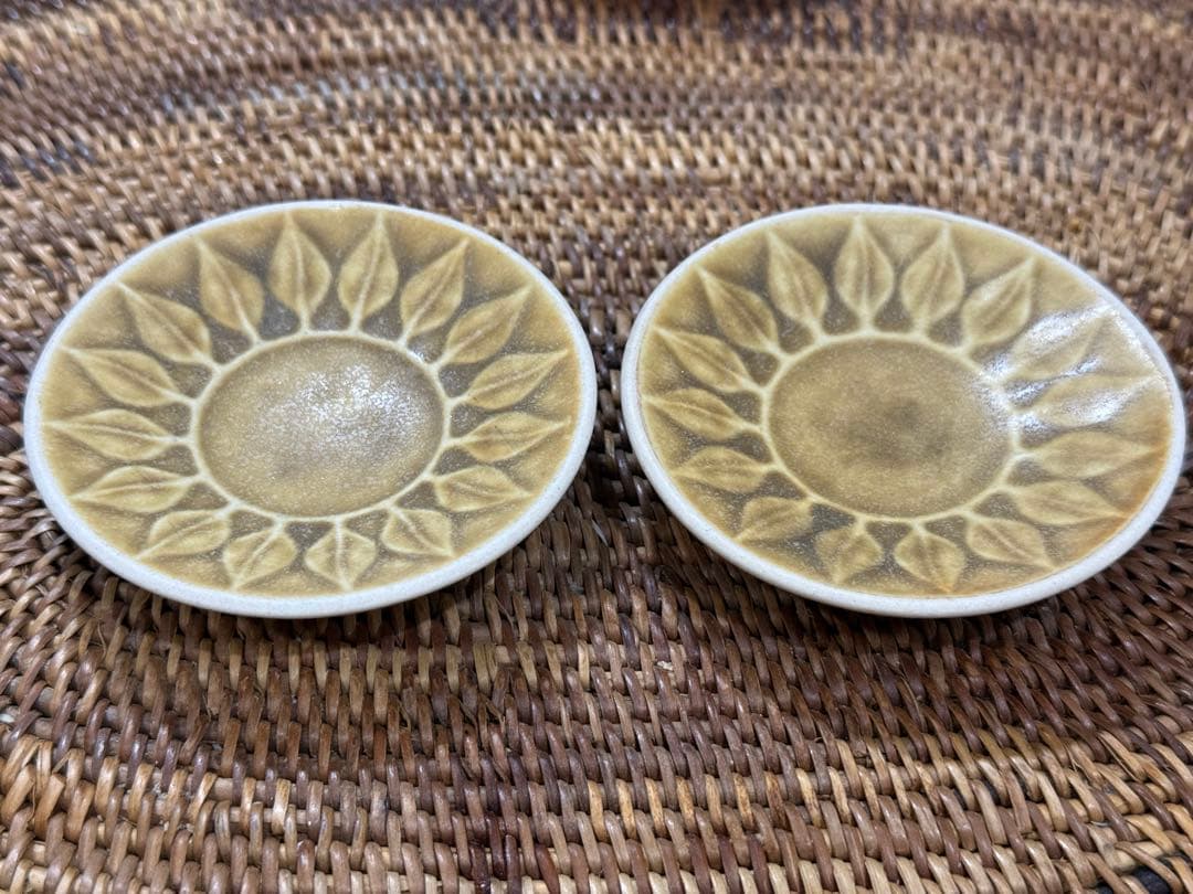 Jens H Quistgaardイェンス・クイストゴー／レリーフ小皿2枚セット