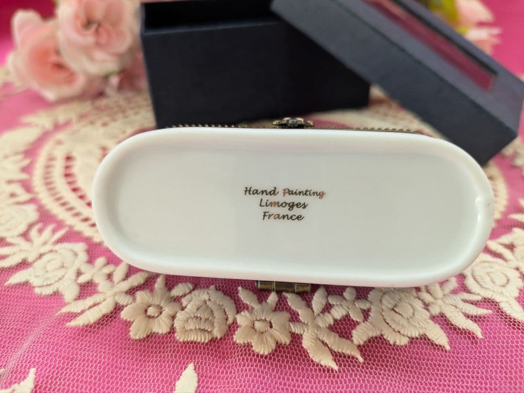 2月のお値下げ✽仏リモージュボックス✽ピルケース✽VINTAGE(修復アリ品)