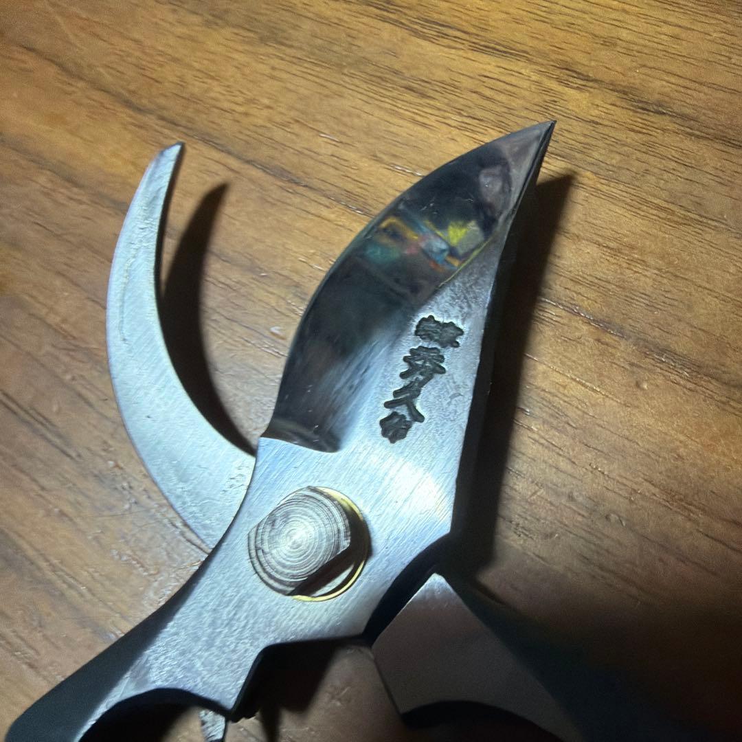 新品未使用　左利き剪定鋏