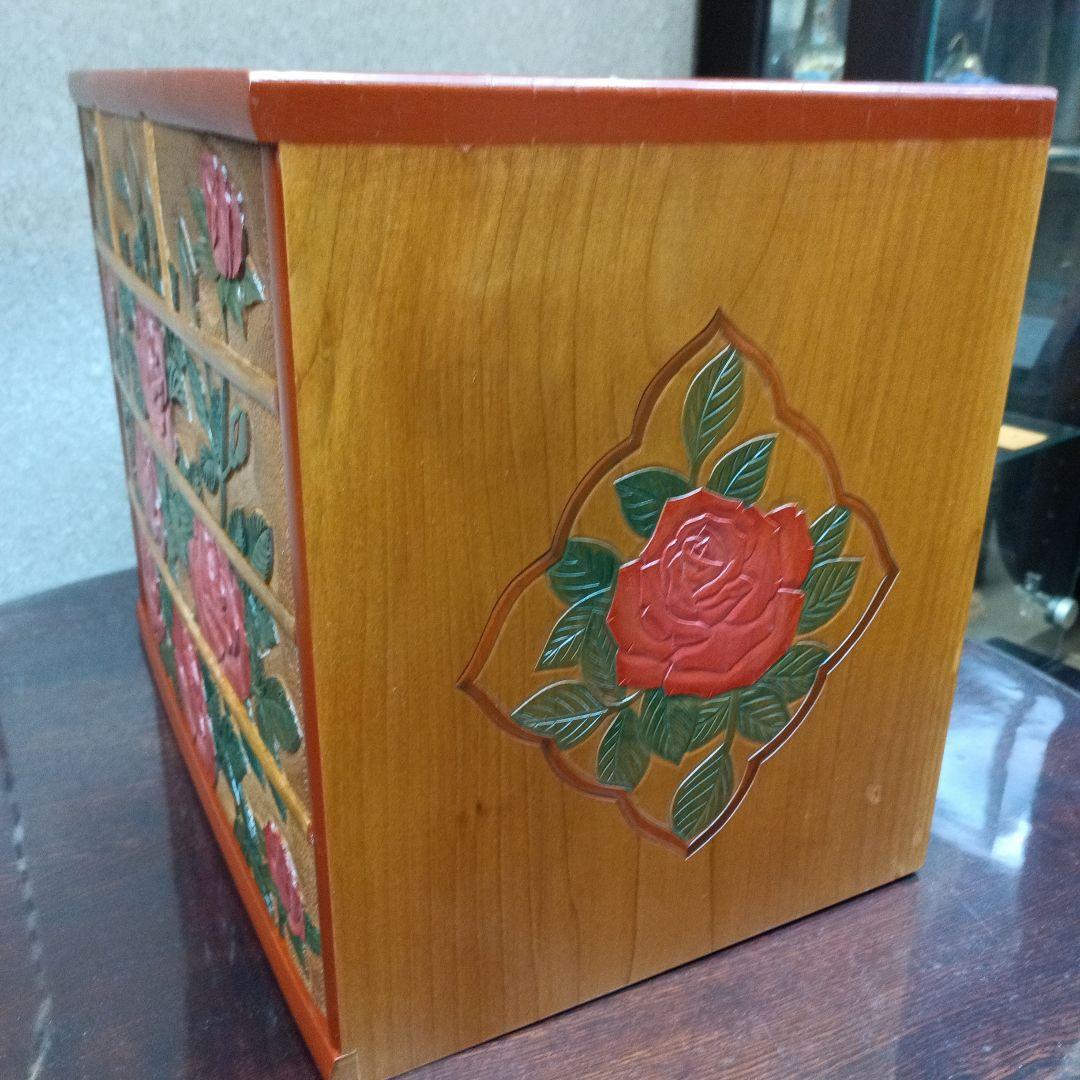 日光彫り4段抽斗6個抽斗付きバラ　最終価格