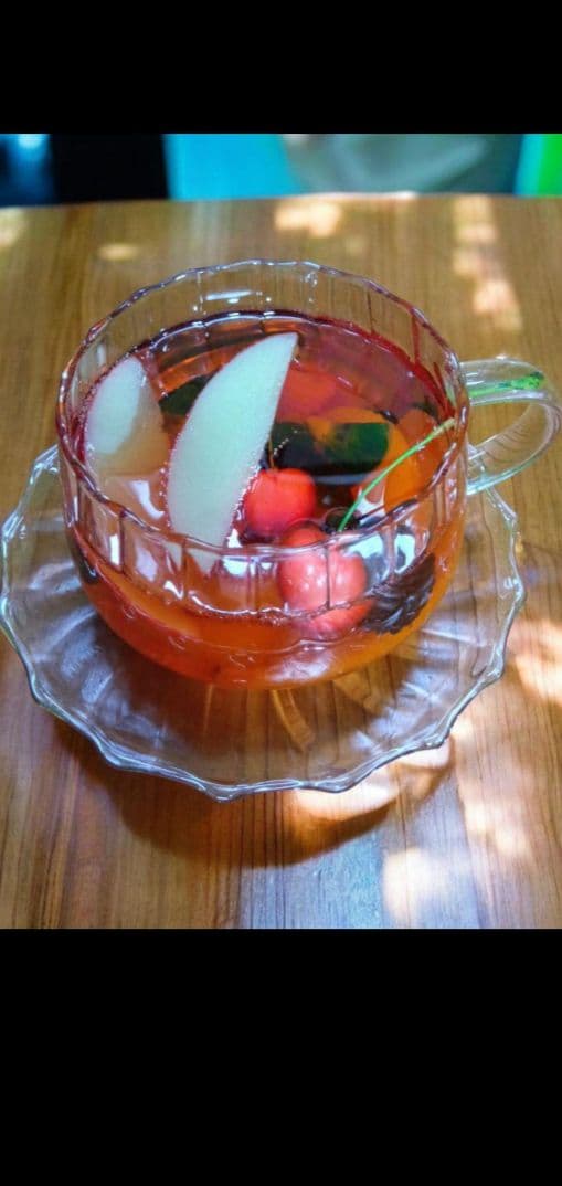 おにぎり2号　プリンアラモード食品サンプルと紅茶